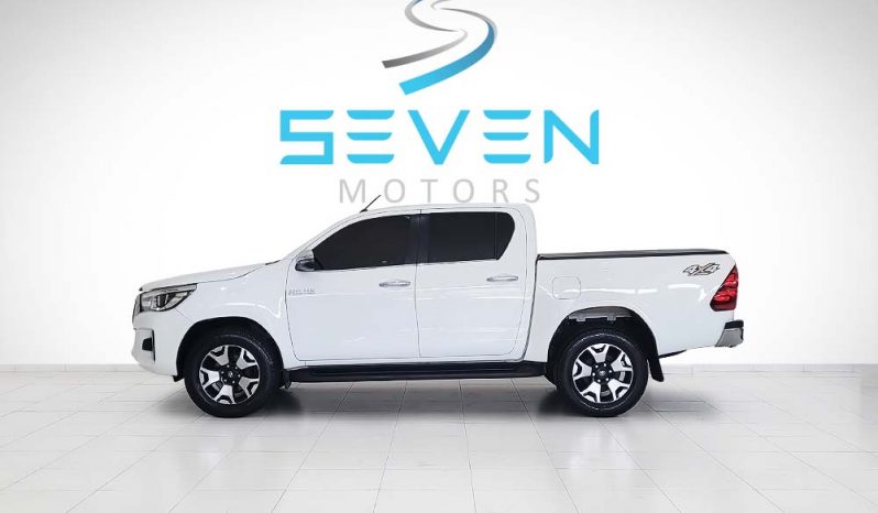 TOYOTA HILUX CAMINHONETE 2.8 16V SRX 4X4 DIESEL CABINE DUPLA AUTOMÁTICO- 2018/2019 completo