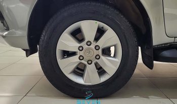 TOYOTA HILUX 2.8 16V SRV 4X4 DIESEL CABINE DUPLA AUTOMÁTICO- 2016/2017 completo