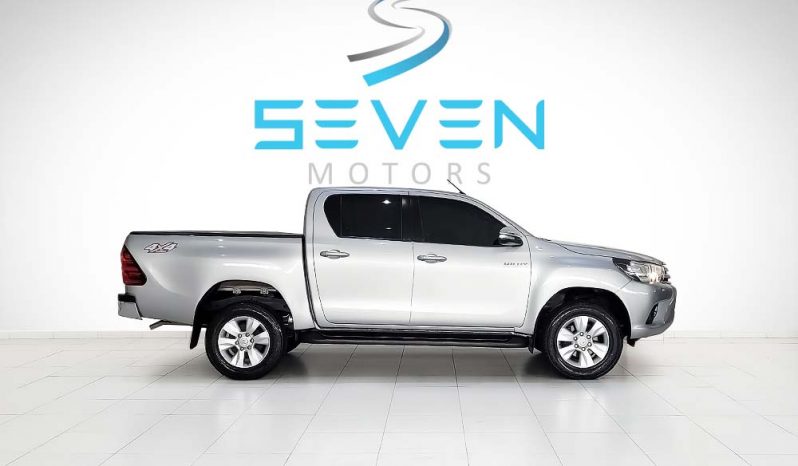 TOYOTA HILUX 2.8 16V SRV 4X4 DIESEL CABINE DUPLA AUTOMÁTICO- 2016/2017 completo