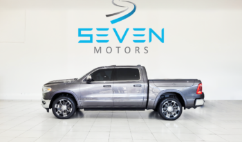 RAM 1500 5.7 V8 LIMITED CABINE DUPLA 4X4 AUTOMÁTICO- 2023 completo