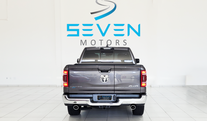 RAM 1500 5.7 V8 LIMITED CABINE DUPLA 4X4 AUTOMÁTICO- 2023 completo