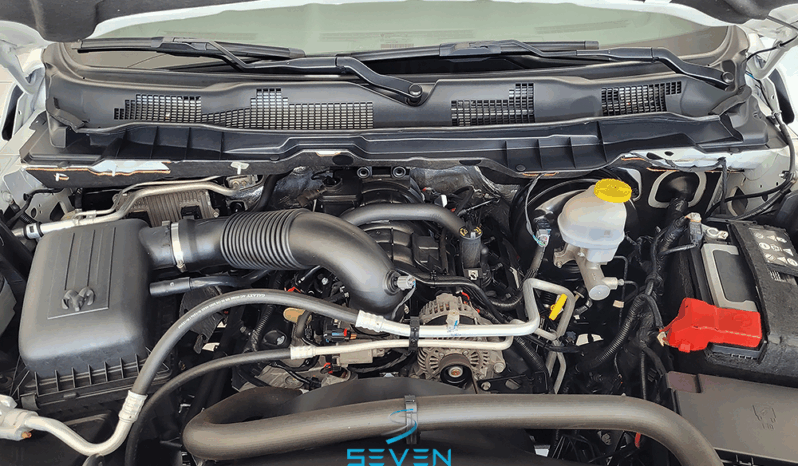 RAM CLASSIC 5.7 V8 32V 4P HEMI LARAMIE AUTOMÁTICO- 2022 completo