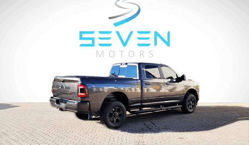 RAM 2500 6.7 I6 24V SLT CABINE DUPLA TURBO DIESEL LARAMIE 4X4 AUTOMÁTICO- 2024 completo