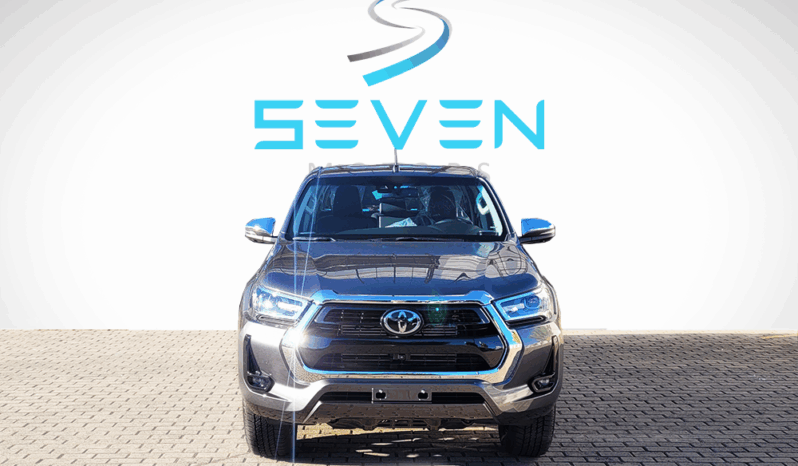 TOYOTA HILUX 2.8 16V 4P SRX DIESEL CABINE DUPLA- 2025 completo