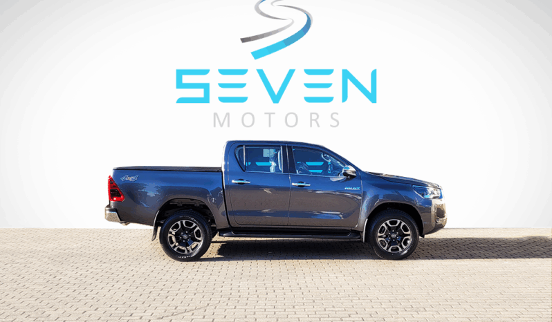 TOYOTA HILUX 2.8 16V 4P SRX DIESEL CABINE DUPLA- 2025 completo