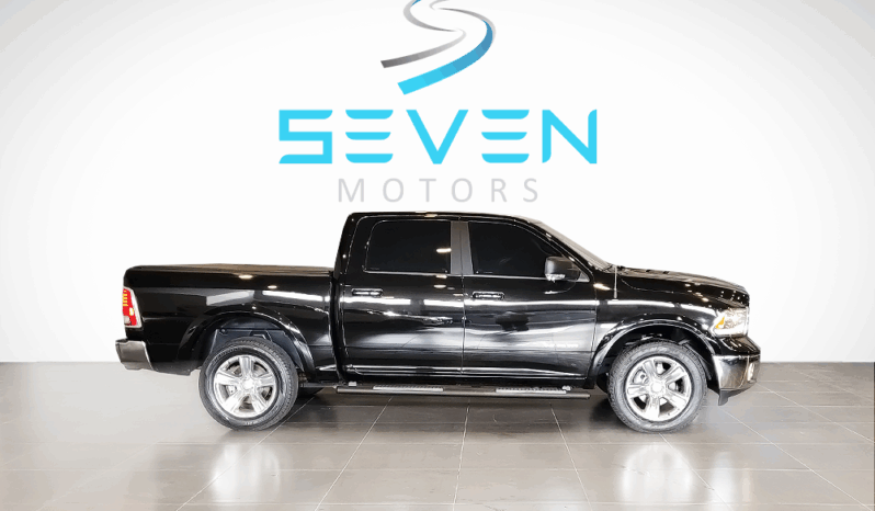RAM CLASSIC 5.7 V8 32V 4P HEMI LARAMIE AUTOMÁTICO- 2023 completo
