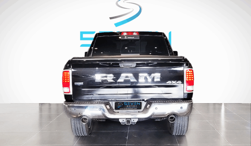 RAM CLASSIC 5.7 V8 32V 4P HEMI LARAMIE AUTOMÁTICO- 2023 completo
