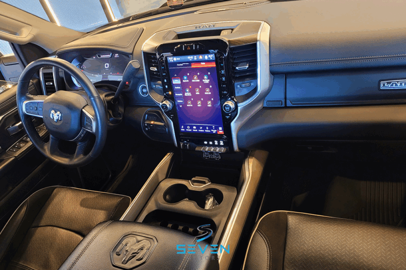 RAM 2500 6.7 I6 24V SLT CABINE DUPLA TURBO DIESEL LARAMIE 4X4 AUTOMÁTICO- 2023/2024