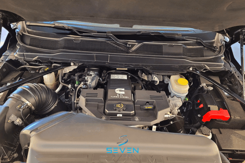 RAM 2500 6.7 I6 24V SLT CABINE DUPLA TURBO DIESEL LARAMIE 4X4 AUTOMÁTICO- 2023/2024