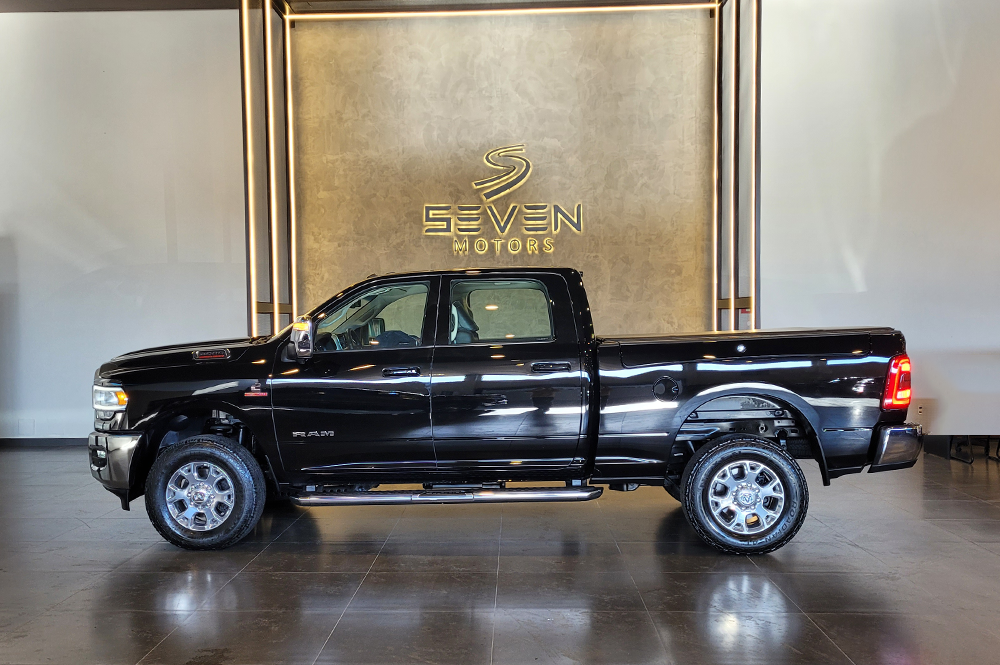 RAM 2500 6.7 I6 24V SLT CABINE DUPLA TURBO DIESEL LARAMIE 4X4 AUTOMÁTICO- 2023/2024