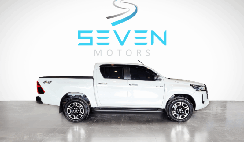 TOYOTA HILUX 2.8 16V SRV 4X4 DIESEL CABINE DUPLA AUTOMÁTICO- 2025 completo