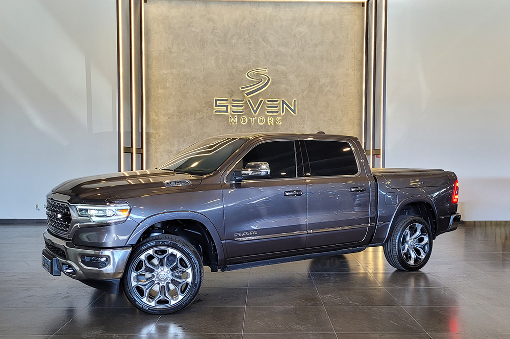 RAM 1500 5.7 V8 LIMITED CABINE DUPLA 4X4 AUTOMÁTICO- 2023
