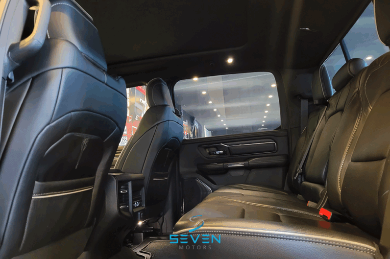 RAM 1500 5.7 V8 LIMITED CABINE DUPLA 4X4 AUTOMÁTICO- 2023