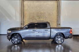 RAM 1500 5.7 V8 LIMITED CABINE DUPLA 4X4 AUTOMÁTICO- 2023