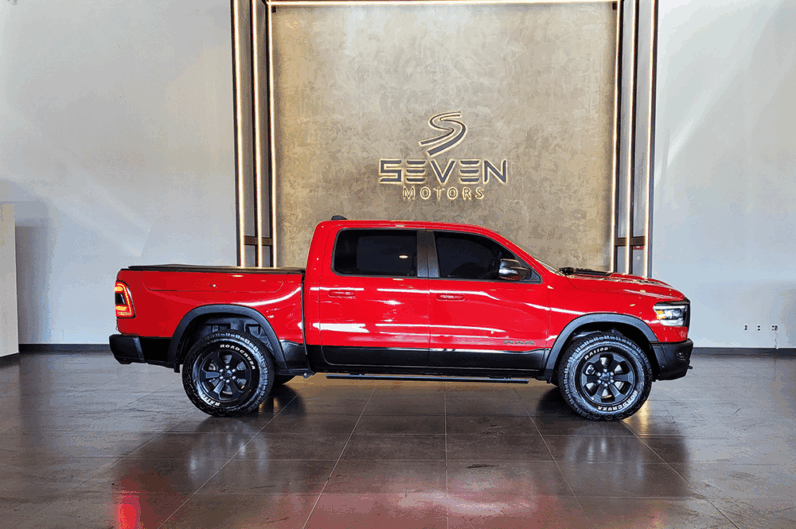 RAM 1500 5.7 V8 REBEL CABINE DUPLA 4X4 AUTOMÁTICO- 2022