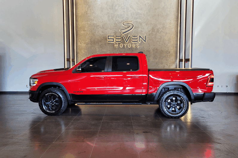 RAM 1500 5.7 V8 REBEL CABINE DUPLA 4X4 AUTOMÁTICO- 2022