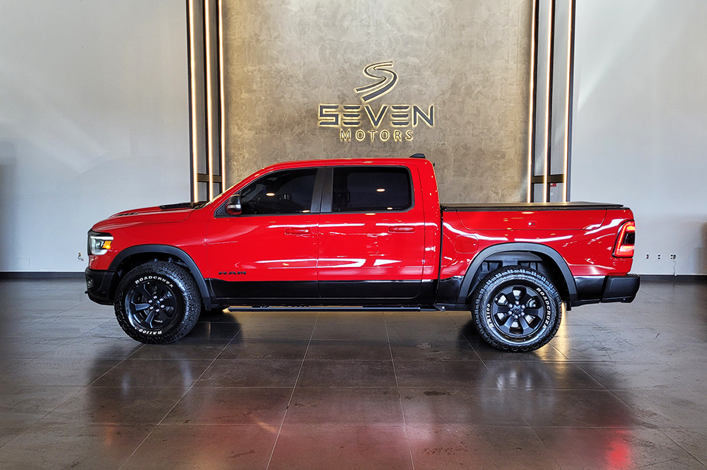 RAM 1500 5.7 V8 REBEL CABINE DUPLA 4X4 AUTOMÁTICO- 2022