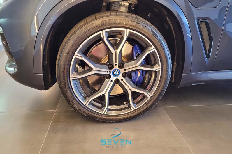 BMW X5 3.0 I6 32V 4P TURBO HÍBRIDO XDRIVE45E M SPORT AUTOMÁTICO- 2021/2022