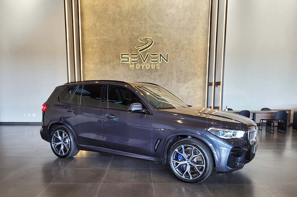 BMW X5 3.0 I6 32V 4P TURBO HÍBRIDO XDRIVE45E M SPORT AUTOMÁTICO- 2021/2022