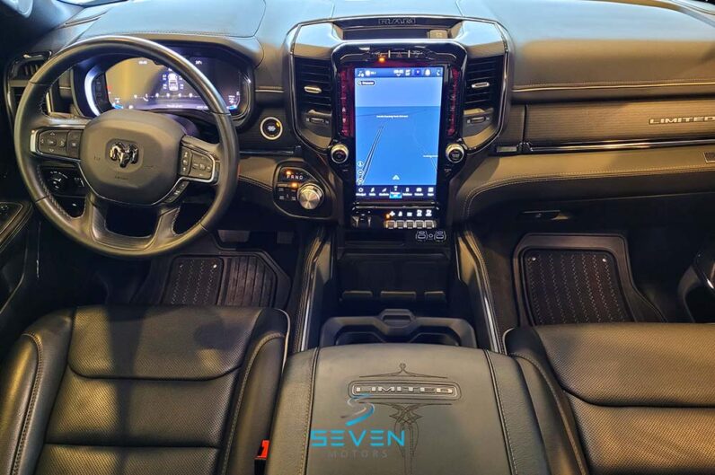 RAM 1500 5.7 V8 LIMITED NIGHT EDITION CABINE DUPLA 4X4 AUTOMÁTICA- 2023