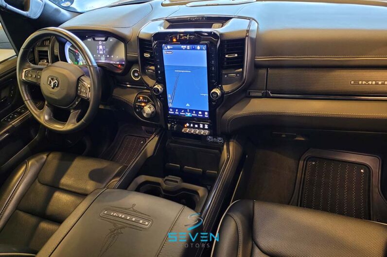 RAM 1500 5.7 V8 LIMITED NIGHT EDITION CABINE DUPLA 4X4 AUTOMÁTICA- 2023
