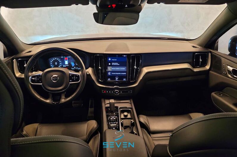 VOLVO XC60 2.0 16v 4p T8 Hybrid R-design Awd Geartronic Automático 2021
