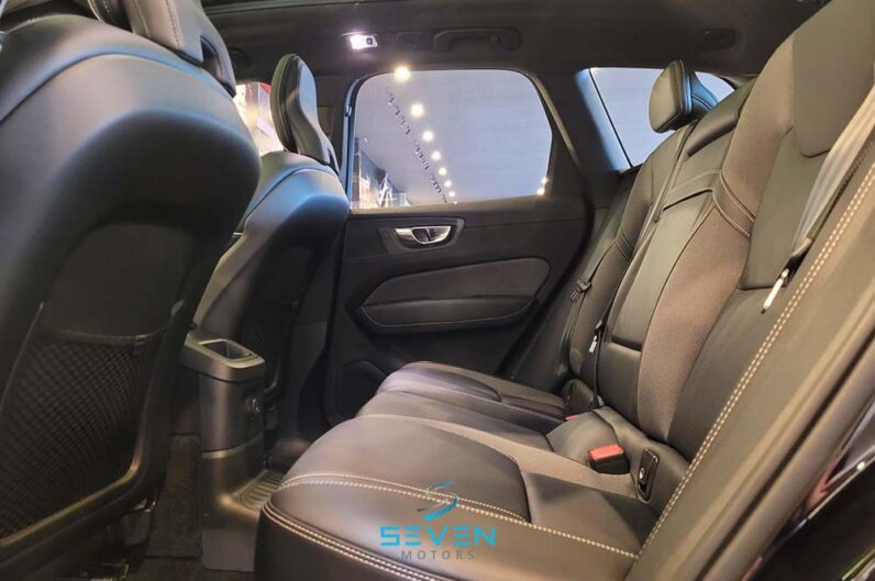 VOLVO XC60 2.0 16v 4p T8 Hybrid R-design Awd Geartronic Automático 2021