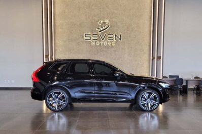 VOLVO XC60 2.0 16v 4p T8 Hybrid R-design Awd Geartronic Automático 2021