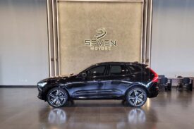 VOLVO XC60 2.0 16v 4p T8 Hybrid R-design Awd Geartronic Automático 2021