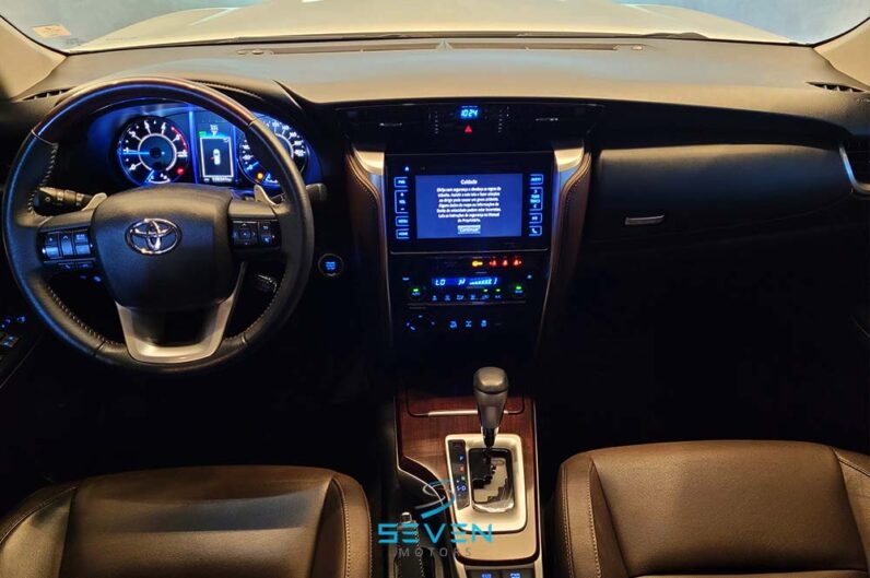 TOYOTA SW4 2.8 4p Srx 4×4 Turbo Diesel Automático 2017