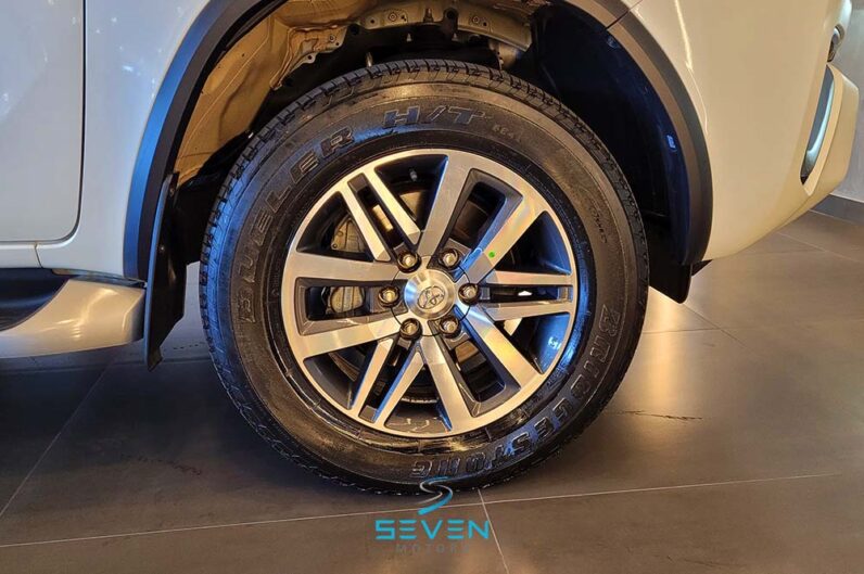 TOYOTA SW4 2.8 4p Srx 4×4 Turbo Diesel Automático 2017