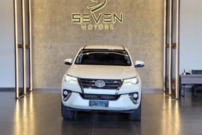 TOYOTA SW4 2.8 4p Srx 4×4 Turbo Diesel Automático 2017