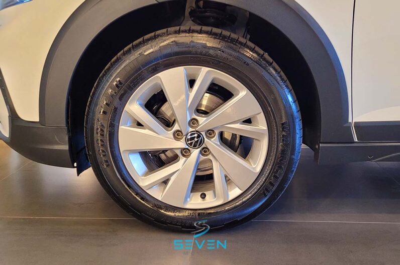 VOLKSWAGEN NIVUS 1.0 4P FLEX 200 TSI Comfortline Turbo Automático- 2024