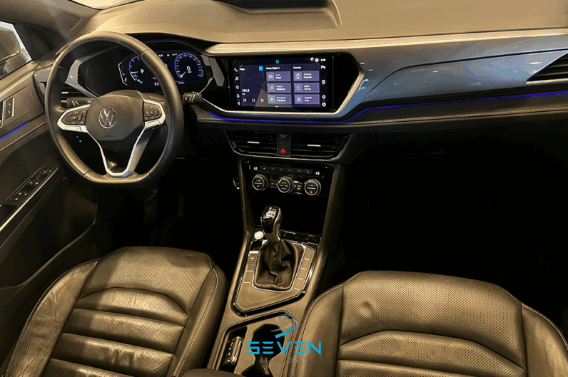 VOLKSWAGEMN TAOS 1.4 16V 4P Flex 250 TSI Confortline Automático 2022