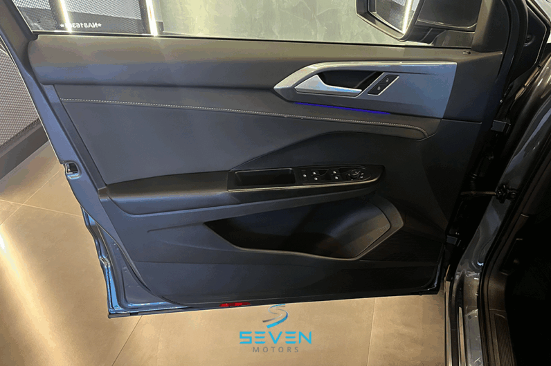 VOLKSWAGEMN TAOS 1.4 16V 4P Flex 250 TSI Confortline Automático 2022