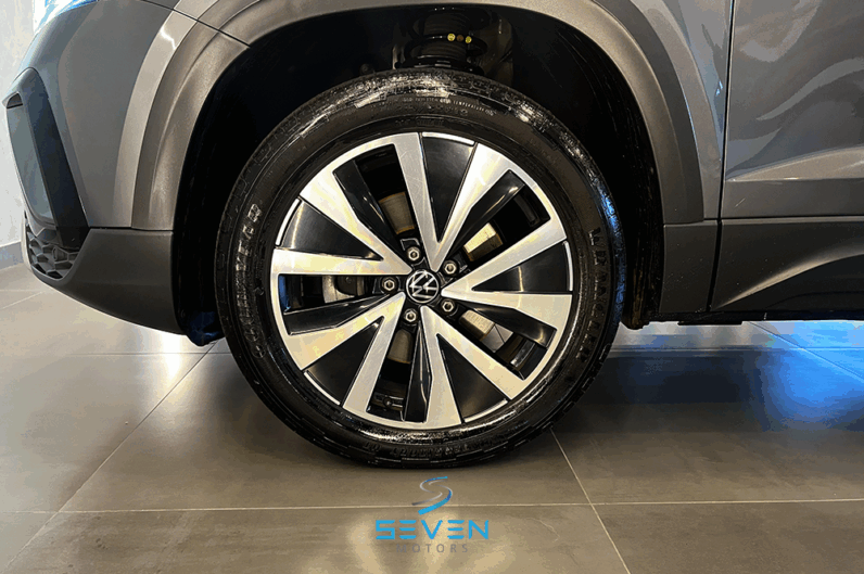 VOLKSWAGEMN TAOS 1.4 16V 4P Flex 250 TSI Confortline Automático 2022