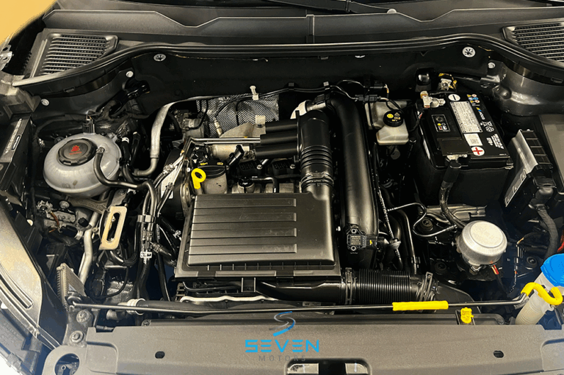 VOLKSWAGEMN TAOS 1.4 16V 4P Flex 250 TSI Confortline Automático 2022