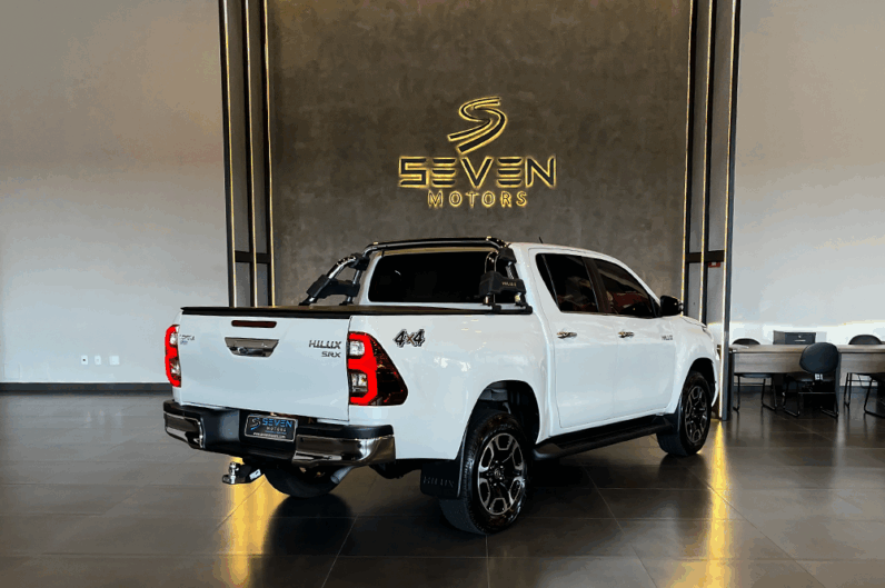 TOYOTA HILUX  2.8 16V SRX 4X4 DIESEL CABINE DUPLA AUTOMÁTICO