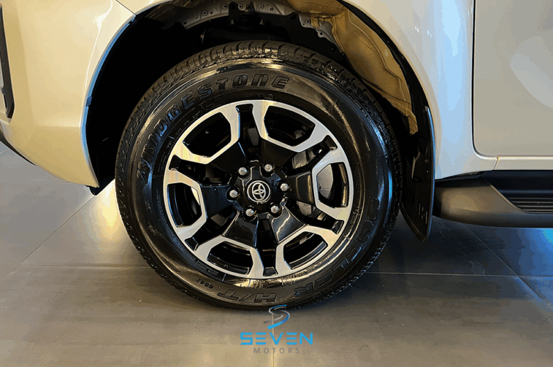 TOYOTA HILUX  2.8 16V SRX 4X4 DIESEL CABINE DUPLA AUTOMÁTICO
