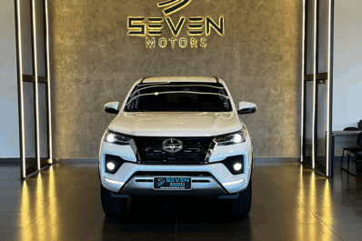 TOYOTA SW4 2.8 16V 4P SRX 4X4 7 Lugares Turbo Diesel Automático 2024