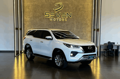 TOYOTA SW4 2.8 16V 4P SRX 4X4 7 Lugares Turbo Diesel Automático 2024