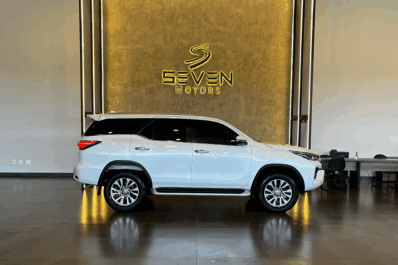 TOYOTA SW4 2.8 16V 4P SRX 4X4 7 Lugares Turbo Diesel Automático 2024