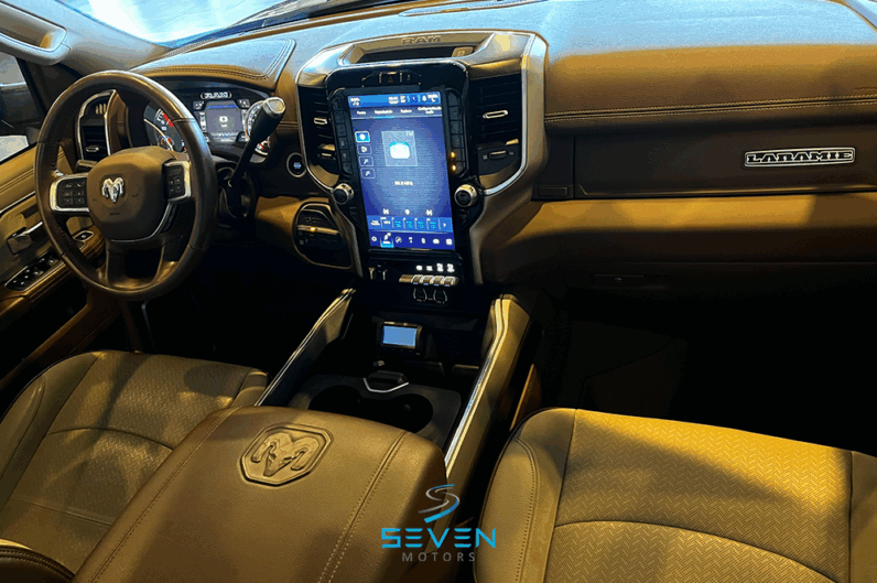 RAM 3500 6.7 I6 Limited Laramie Cabine Dupla Turbo Diesel Automático 2022