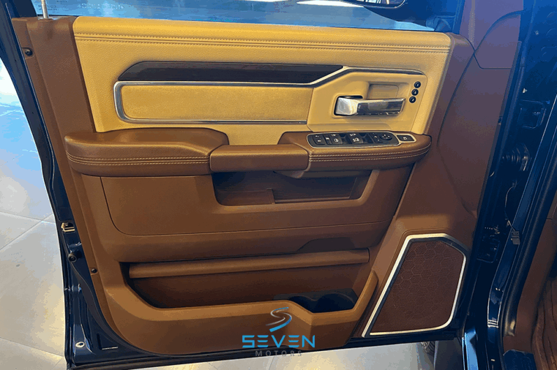 RAM 3500 6.7 I6 Limited Laramie Cabine Dupla Turbo Diesel Automático 2022