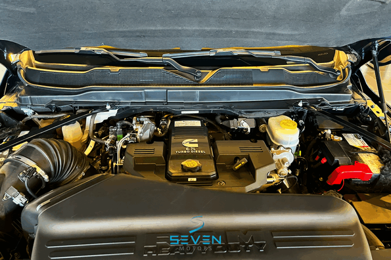 RAM 3500 6.7 I6 Limited Laramie Cabine Dupla Turbo Diesel Automático 2022