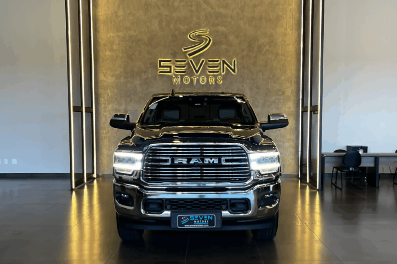 RAM 3500 6.7 I6 Limited Laramie Cabine Dupla Turbo Diesel Automático 2022