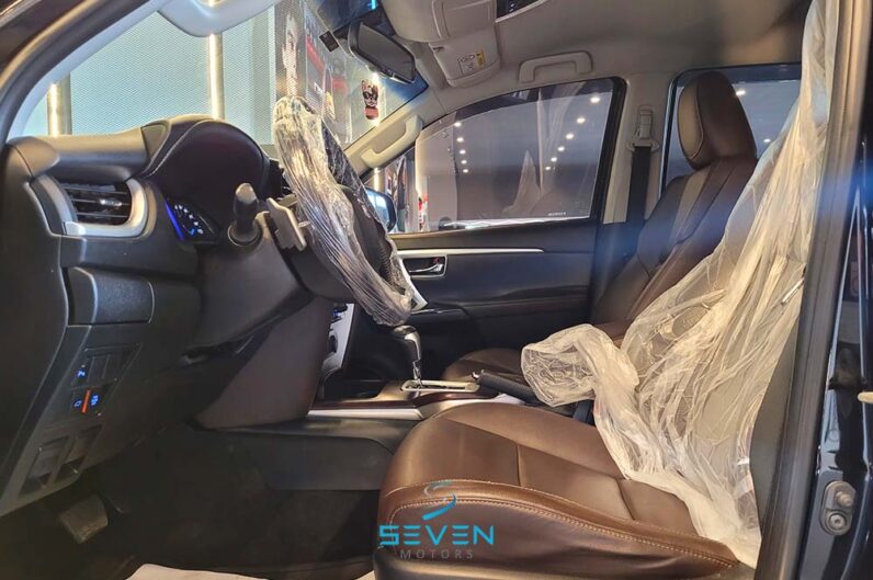 TOYOTA SW4 2.8 16V 4P SRX 4X4 7 Lugares Turbo Diesel Automático 2019