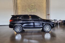 TOYOTA SW4 2.8 16V 4P SRX 4X4 7 Lugares Turbo Diesel Automático 2019