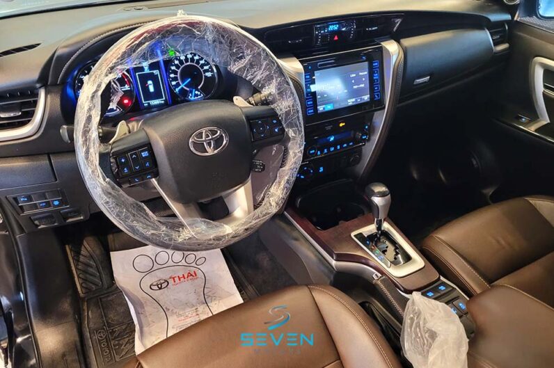 TOYOTA SW4 2.8 16V 4P SRX 4X4 7 Lugares Turbo Diesel Automático 2019