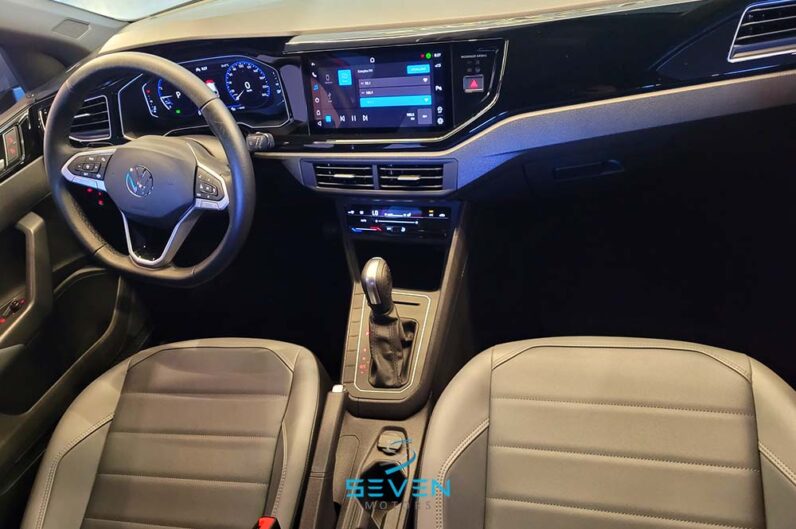 VOLKSWAGEN NIVUS 1.0 4P Flex 200 TSI Highline Turbo Automático 2022